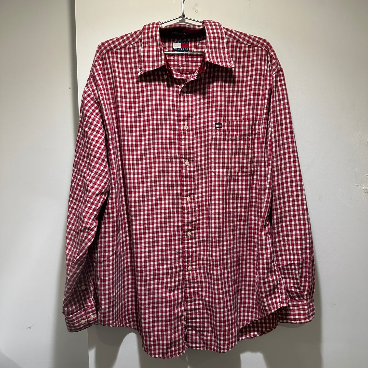 red and white tommy button up